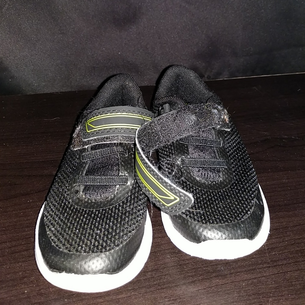 Boys sneakers
